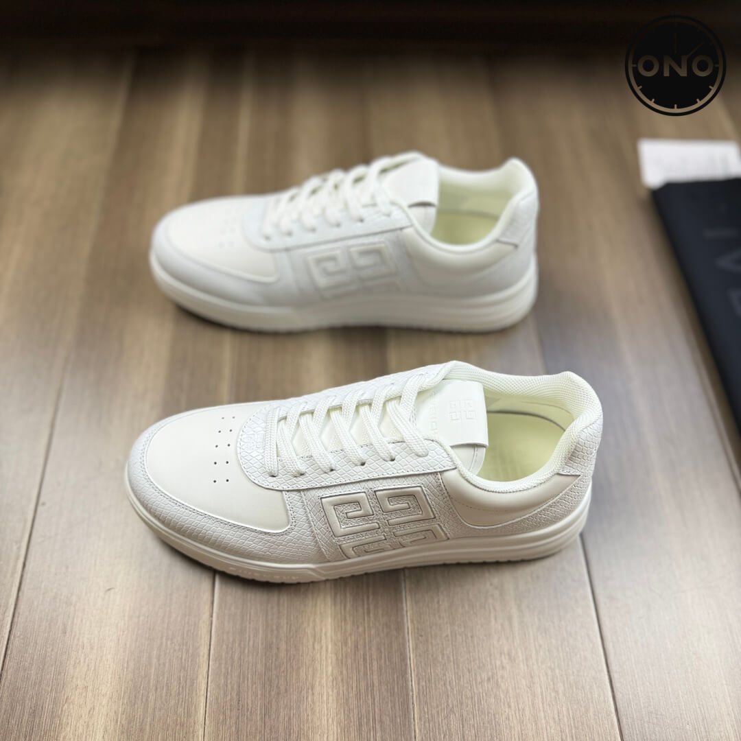 Givenchy_90_3.jpg