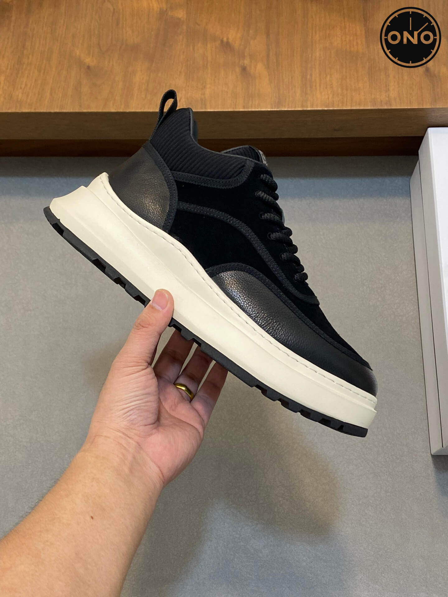 Givenchy_62_4.jpg
