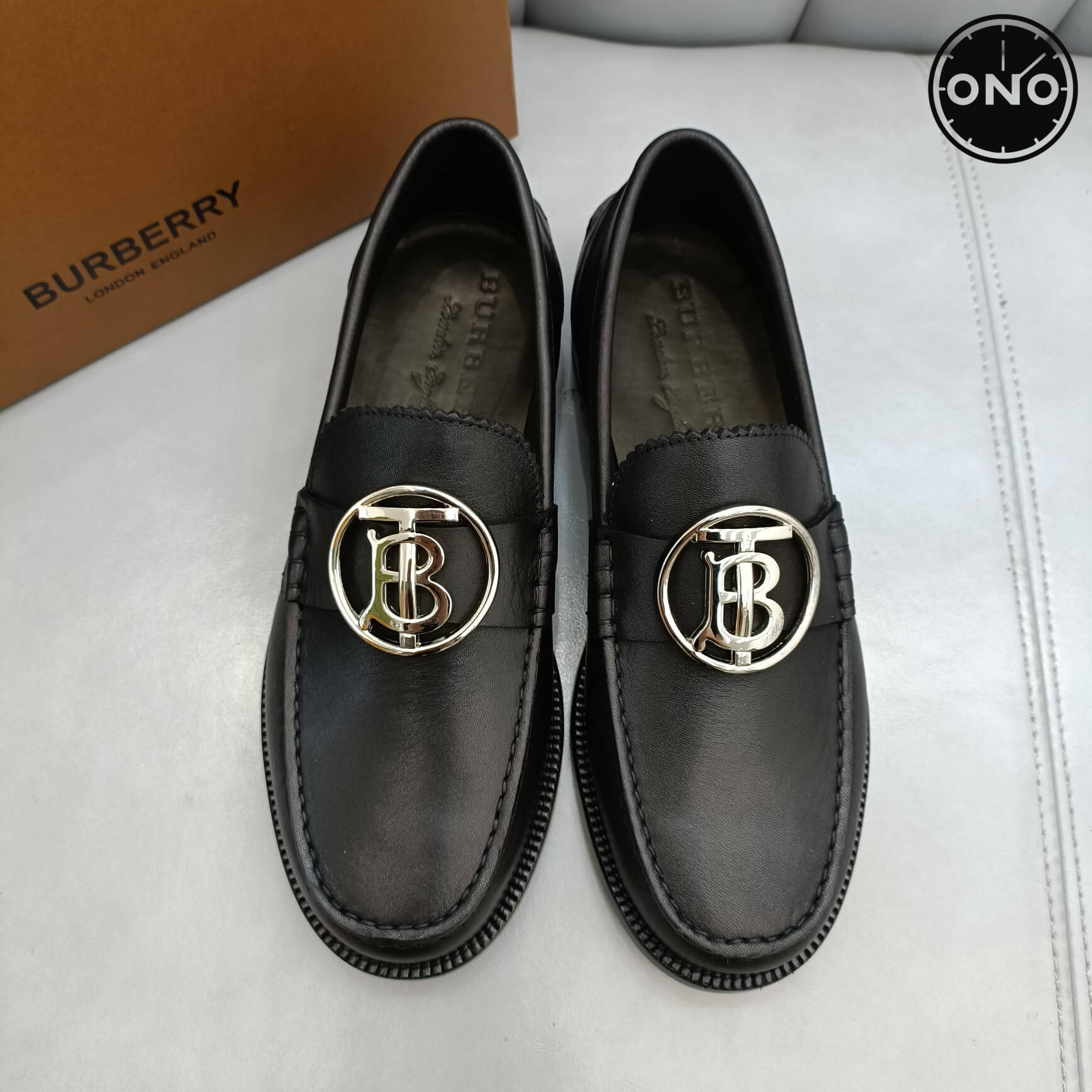 Burberry_6_2.jpg