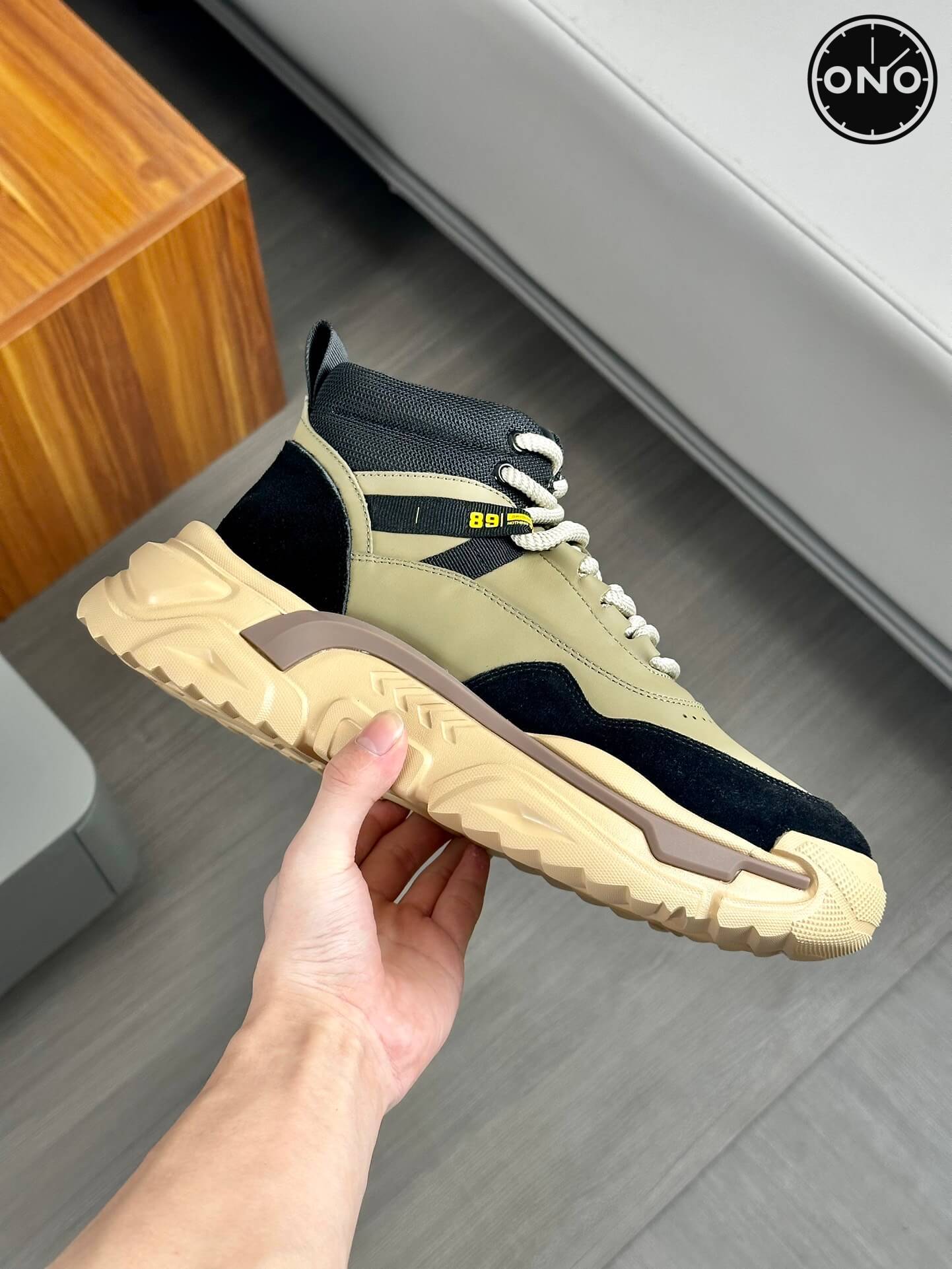 Givenchy_25_4.jpg