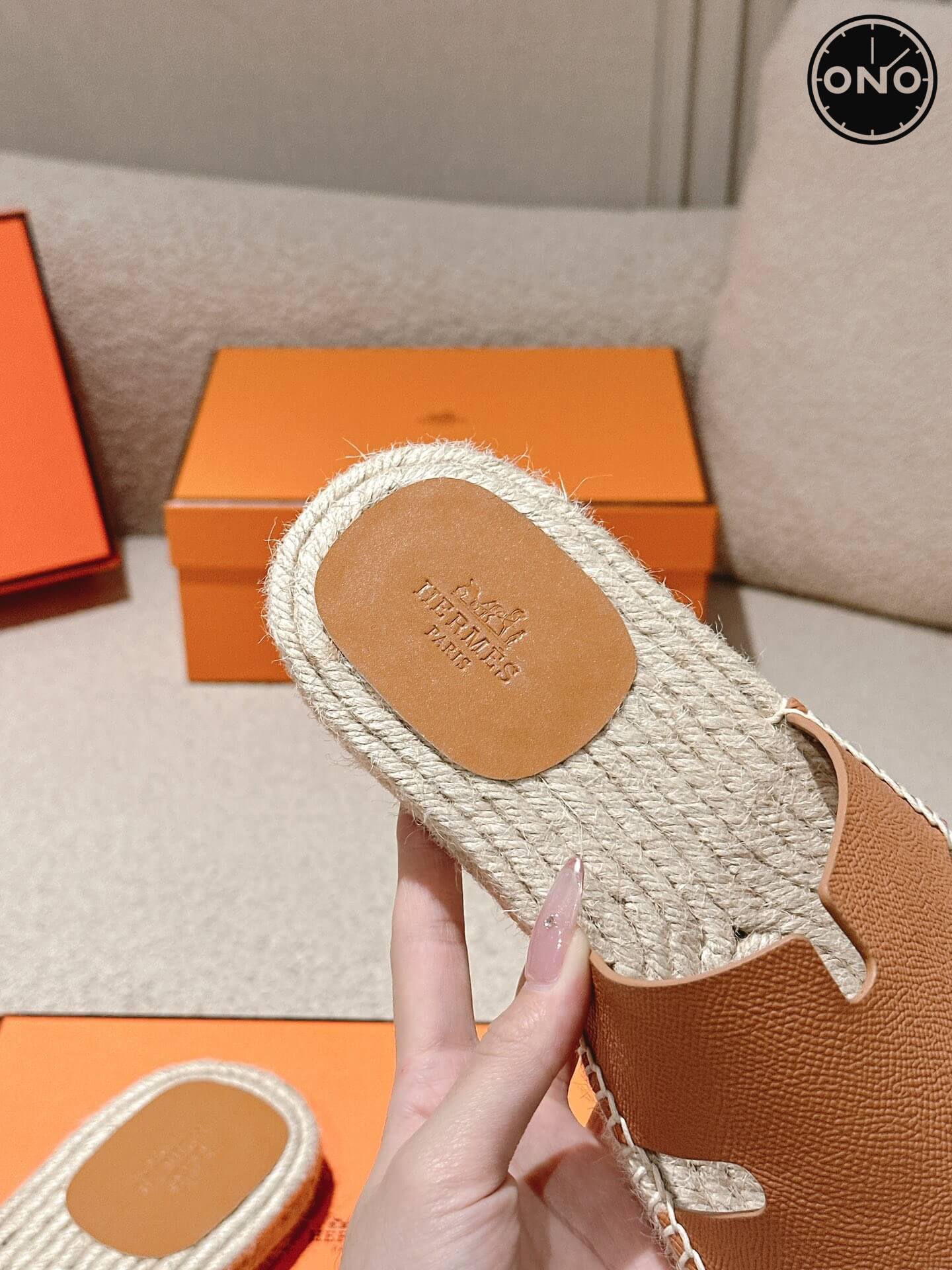 Hermes-Slippers_53_6.jpg