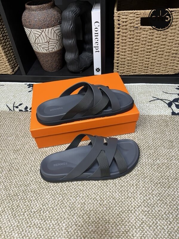 Hermes-Slippers_16_4.jpg