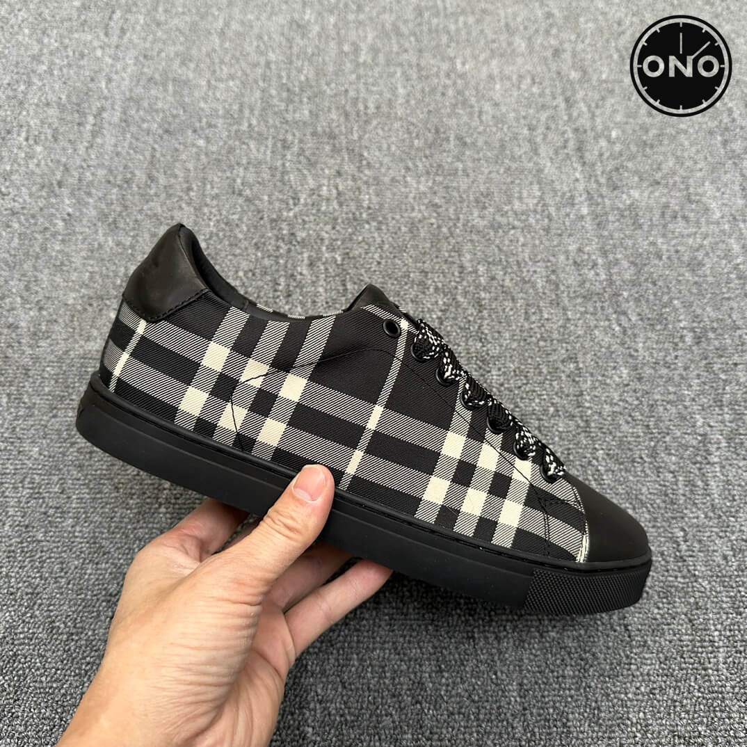 Burberry_16_3.jpg