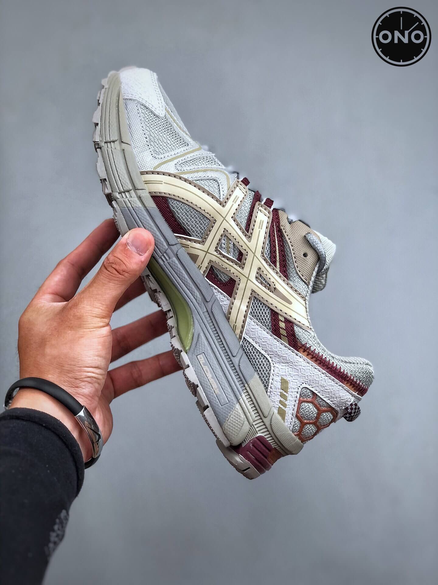 Asics_15_2.jpg