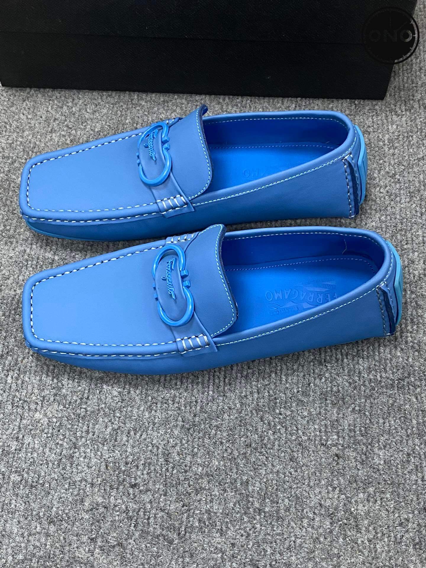 Ferragamo_2_2.jpg