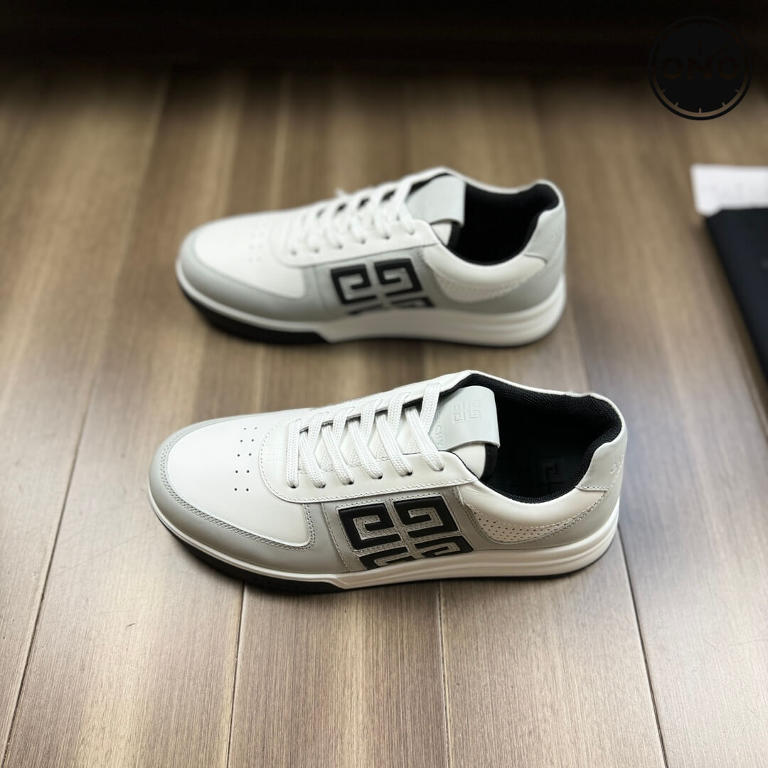 Givenchy_94_3.jpg