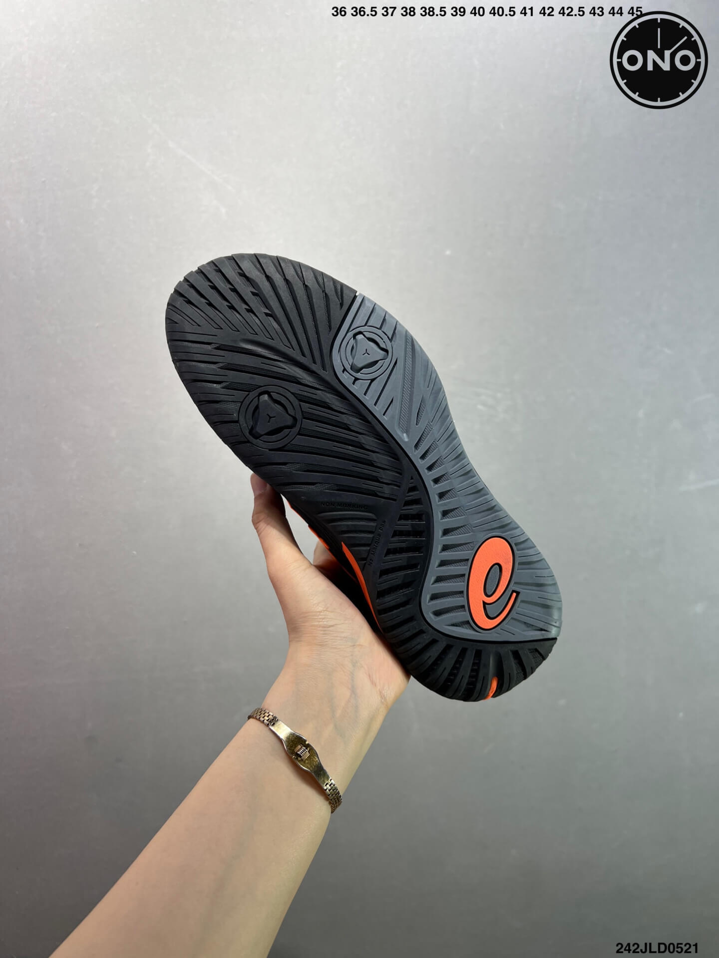 Asics_68_7.jpg
