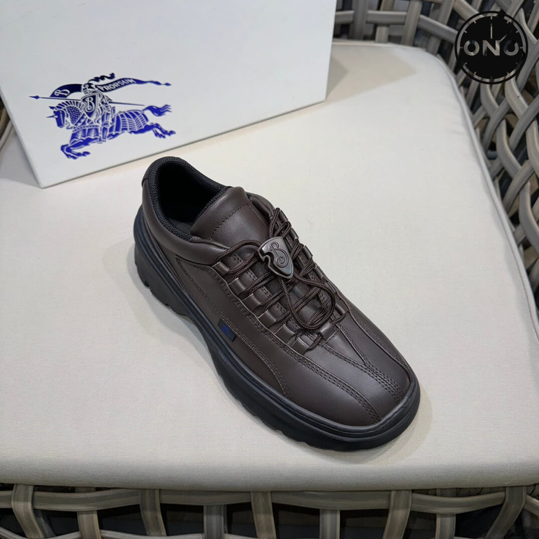 Burberry_15_4.jpg