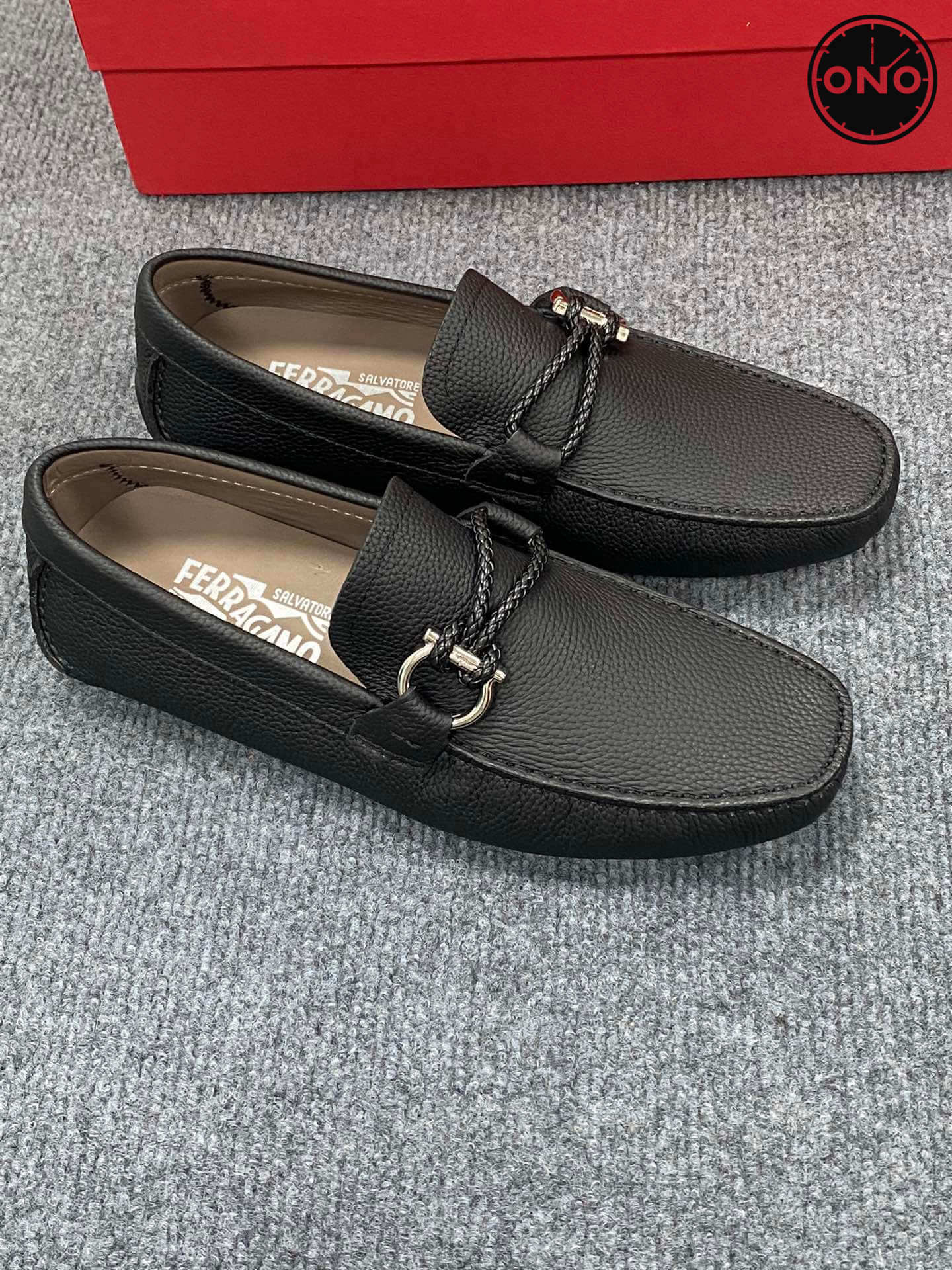 Ferragamo_50_2.jpg