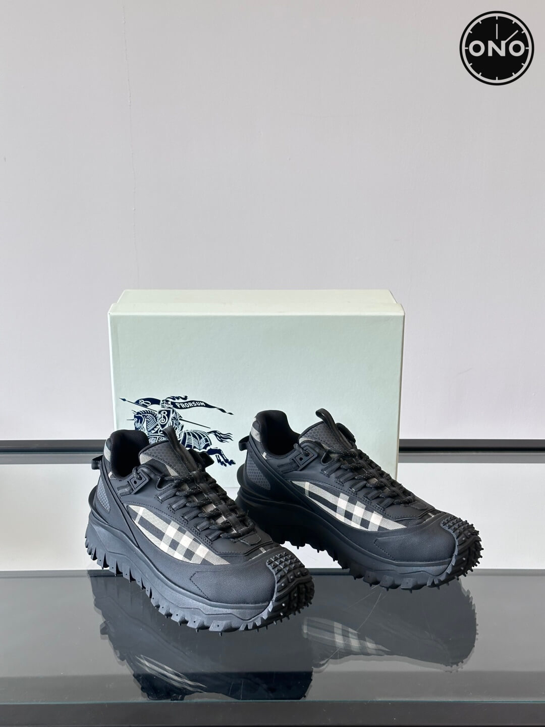 Burberry_49_5.jpg