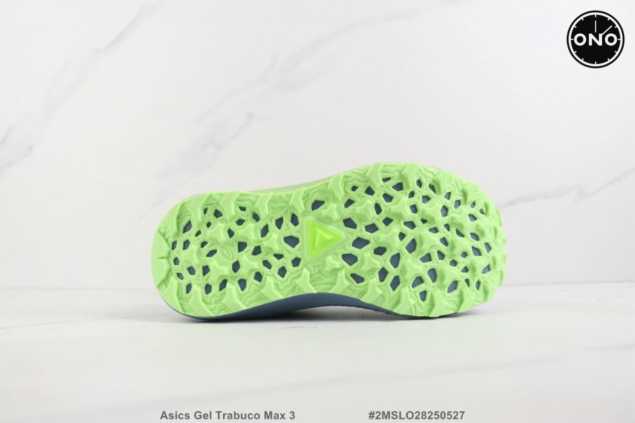 Asics_49_5.jpg