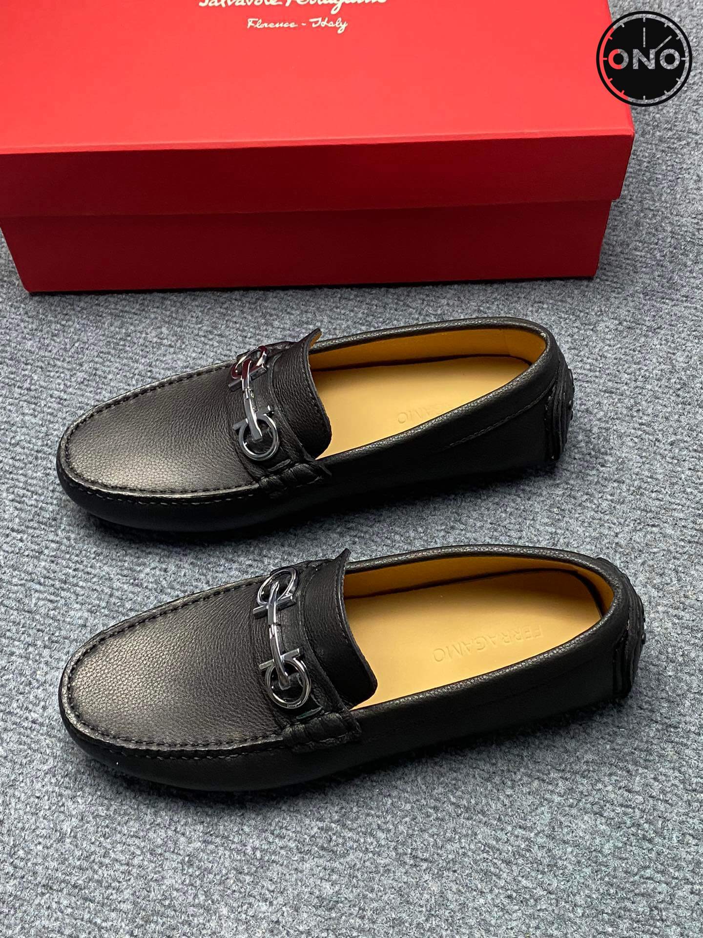 Ferragamo_38_2.jpg