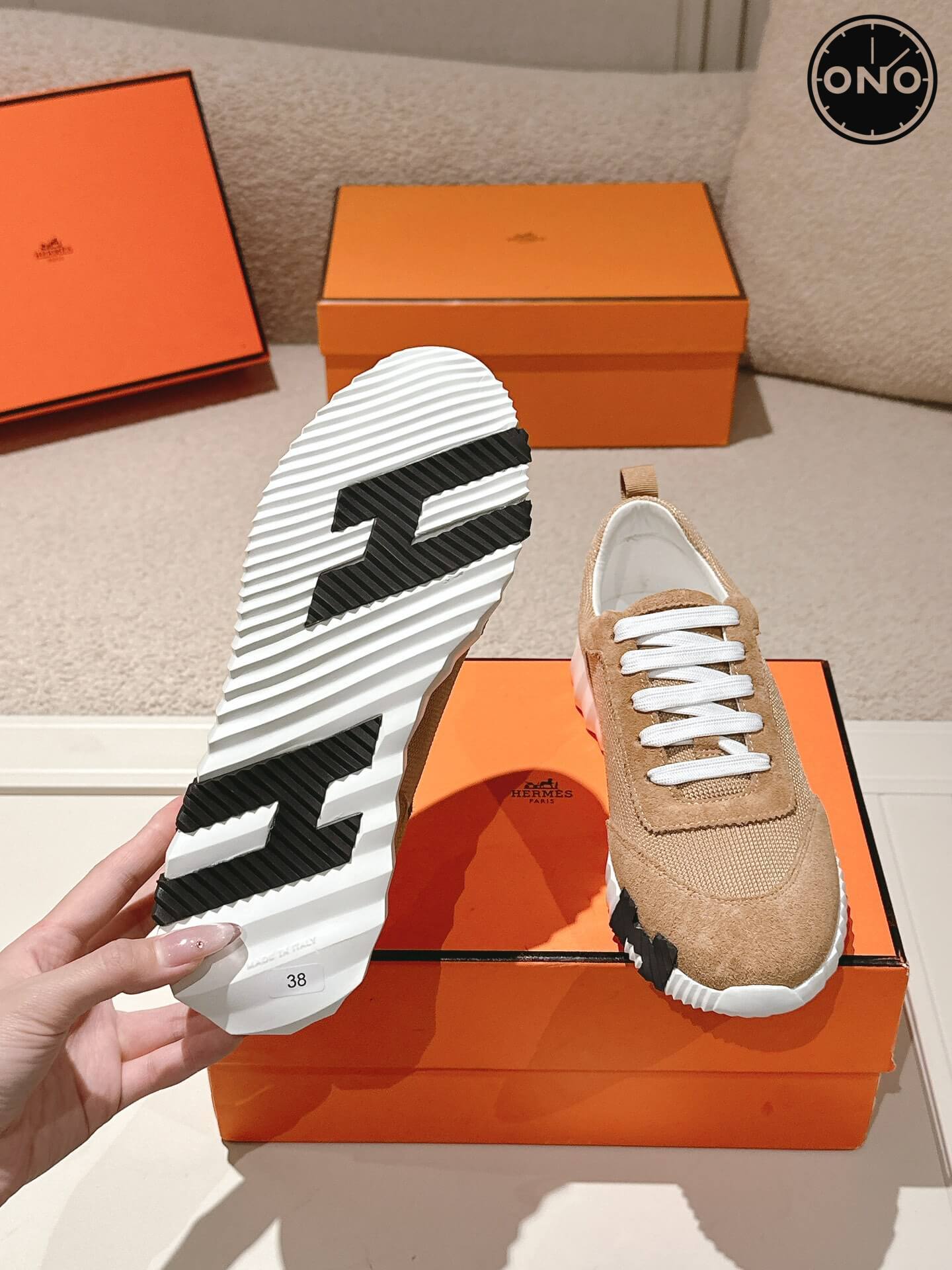 Hermes_60_9.jpg