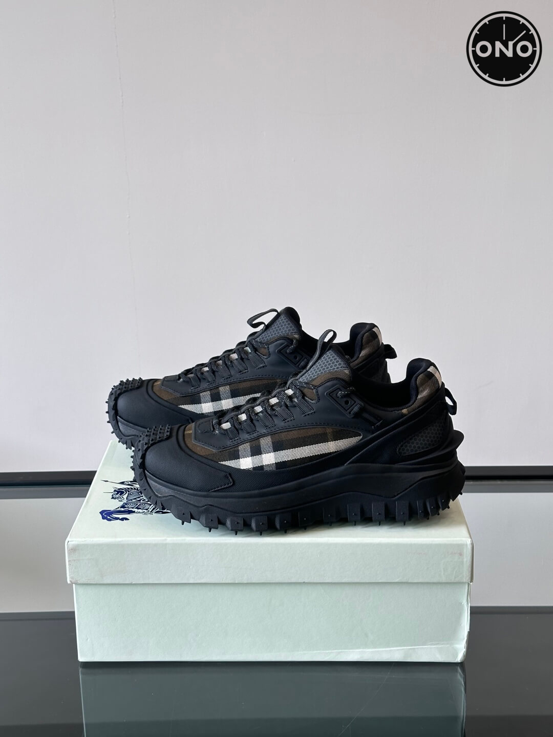 Burberry_18_3.jpg