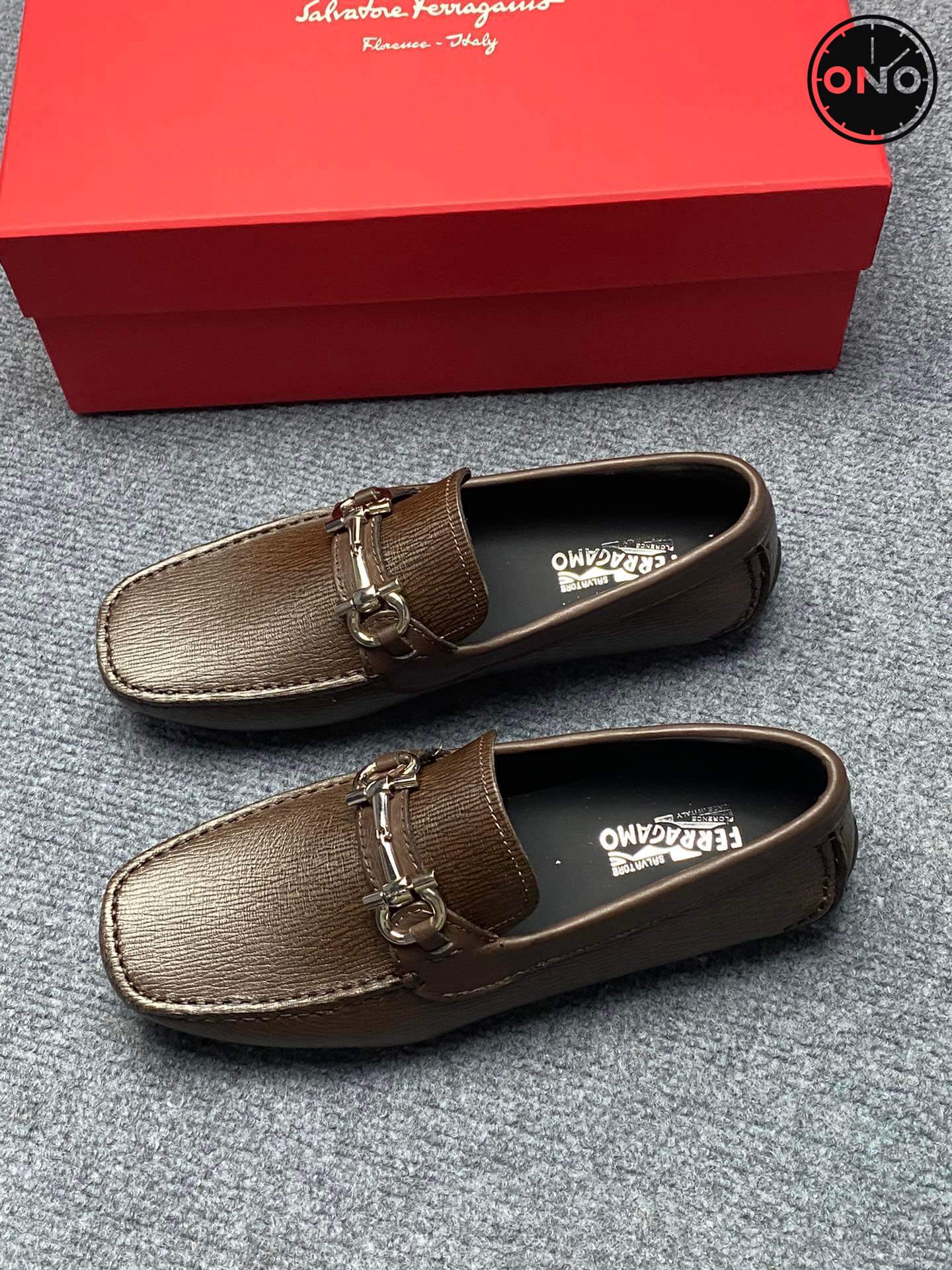 Ferragamo_38_3.jpg