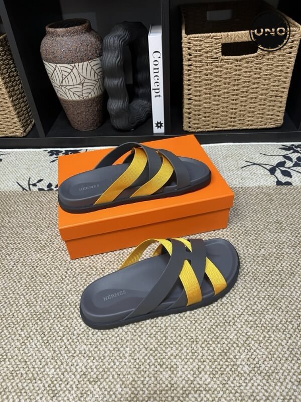 Hermes-Slippers_10_3.jpg