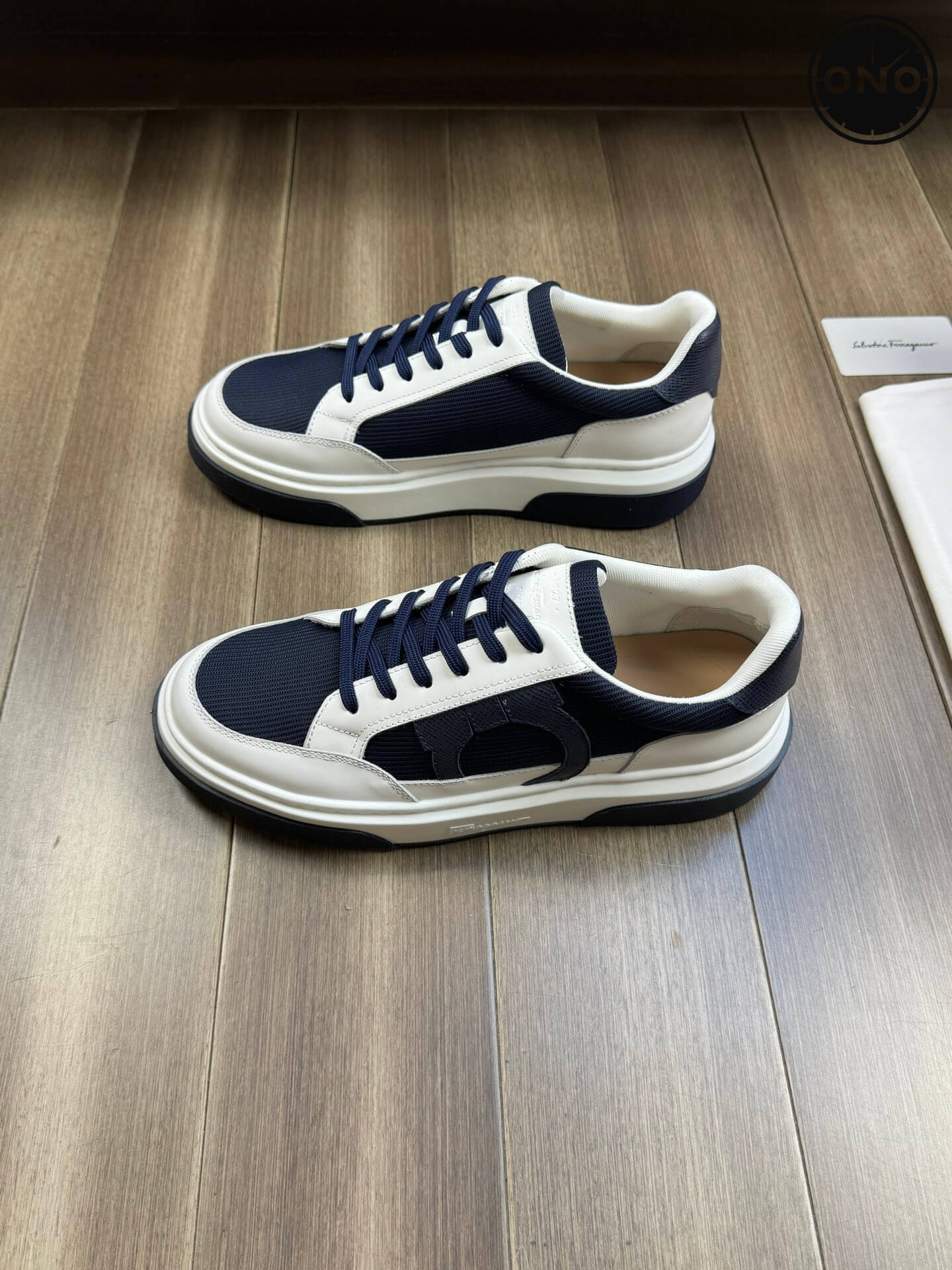 Ferragamo_56_4.jpg