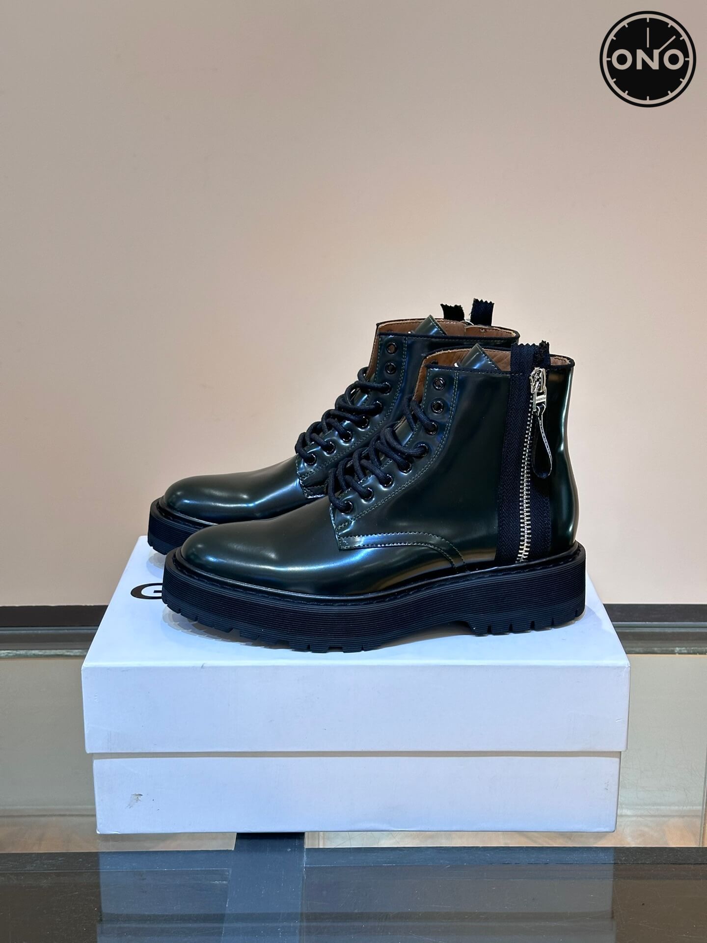 Givenchy_43_7.jpg