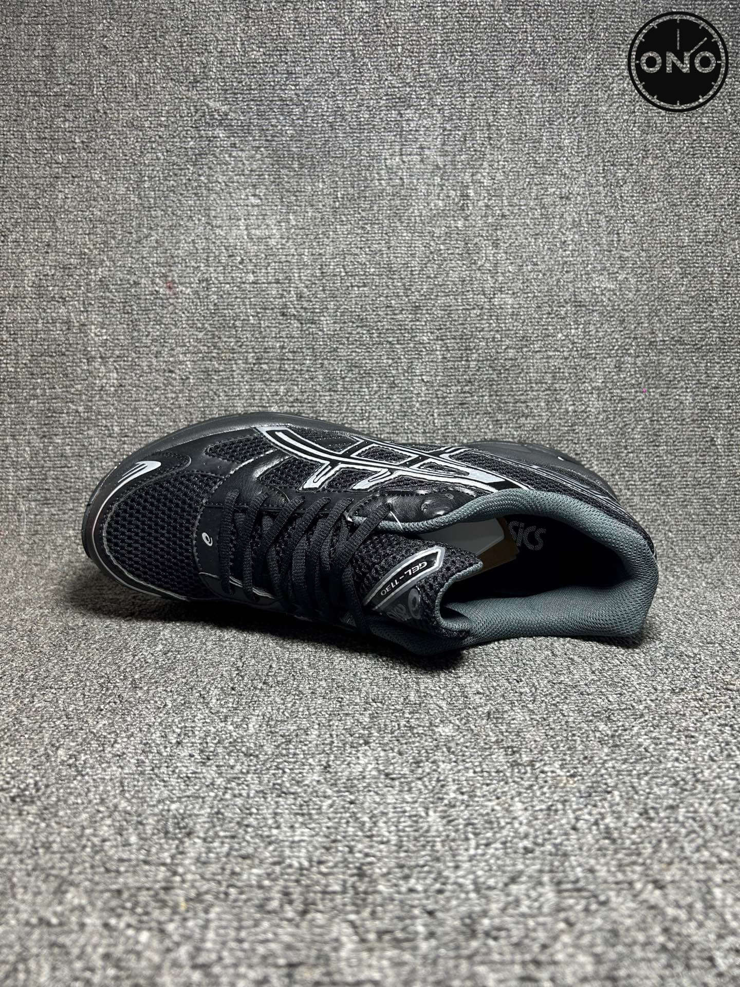 Asics_25_2.jpg