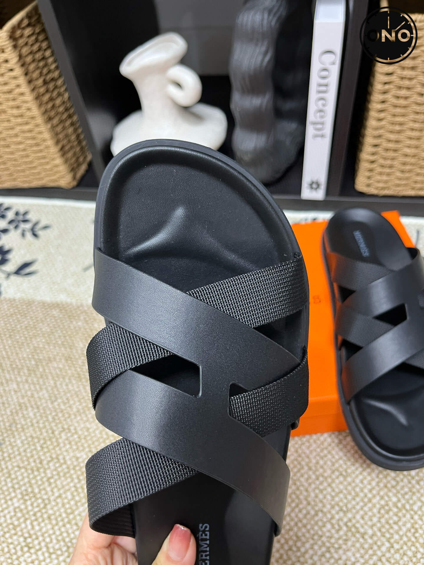 Hermes-Slippers_19_7.jpg