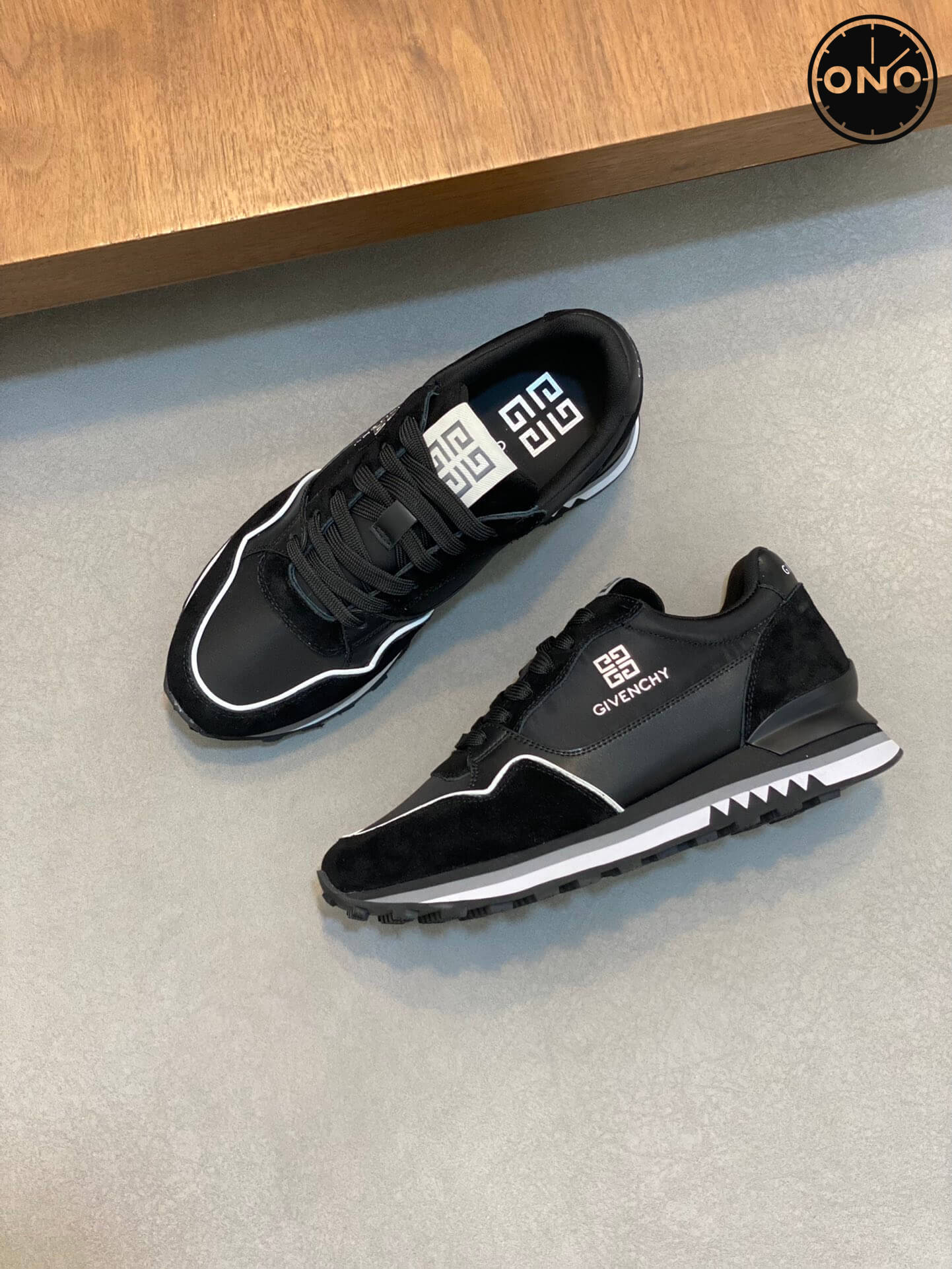 Givenchy_56_5.jpg
