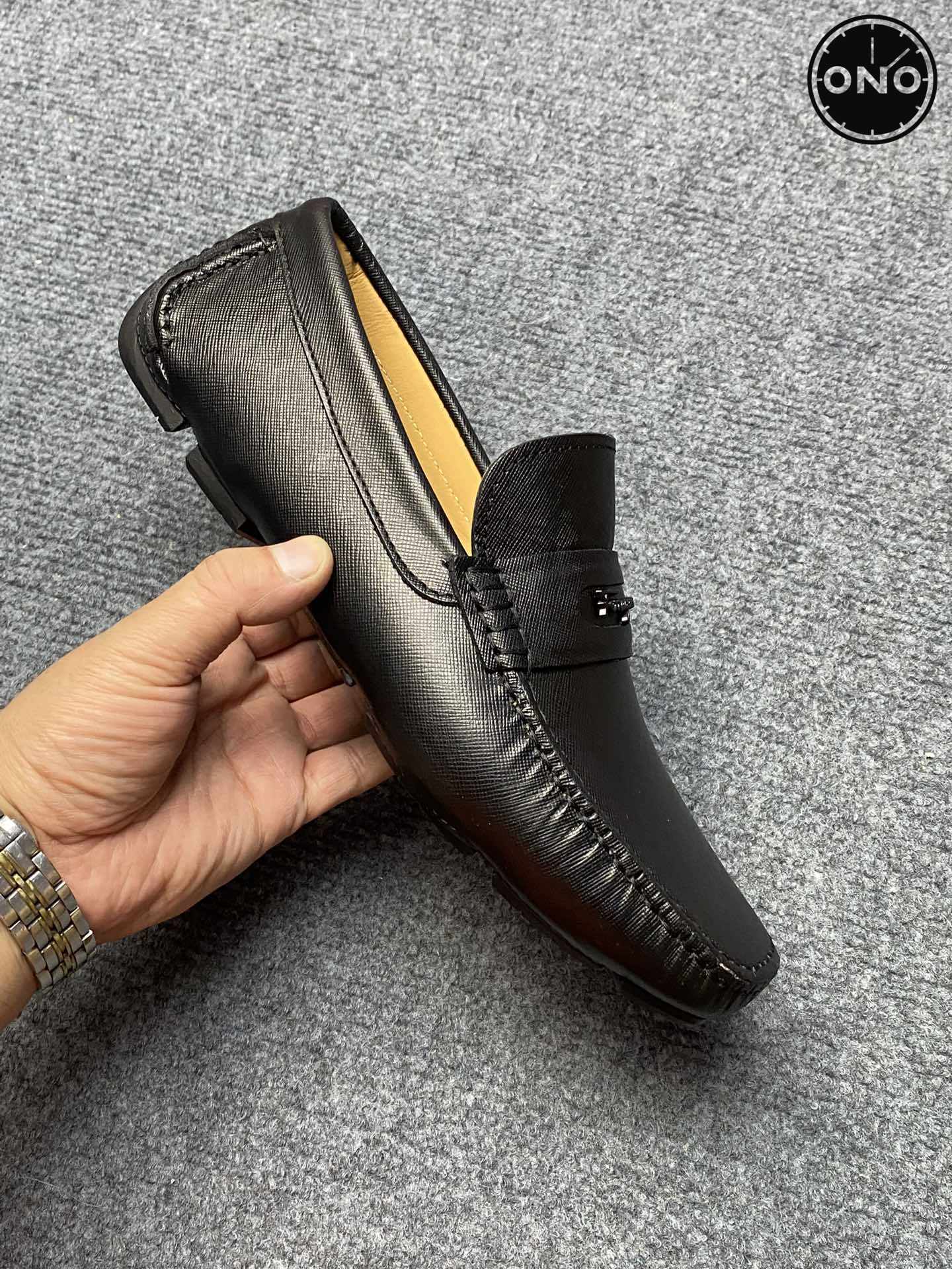 Ferragamo_7_9.jpg