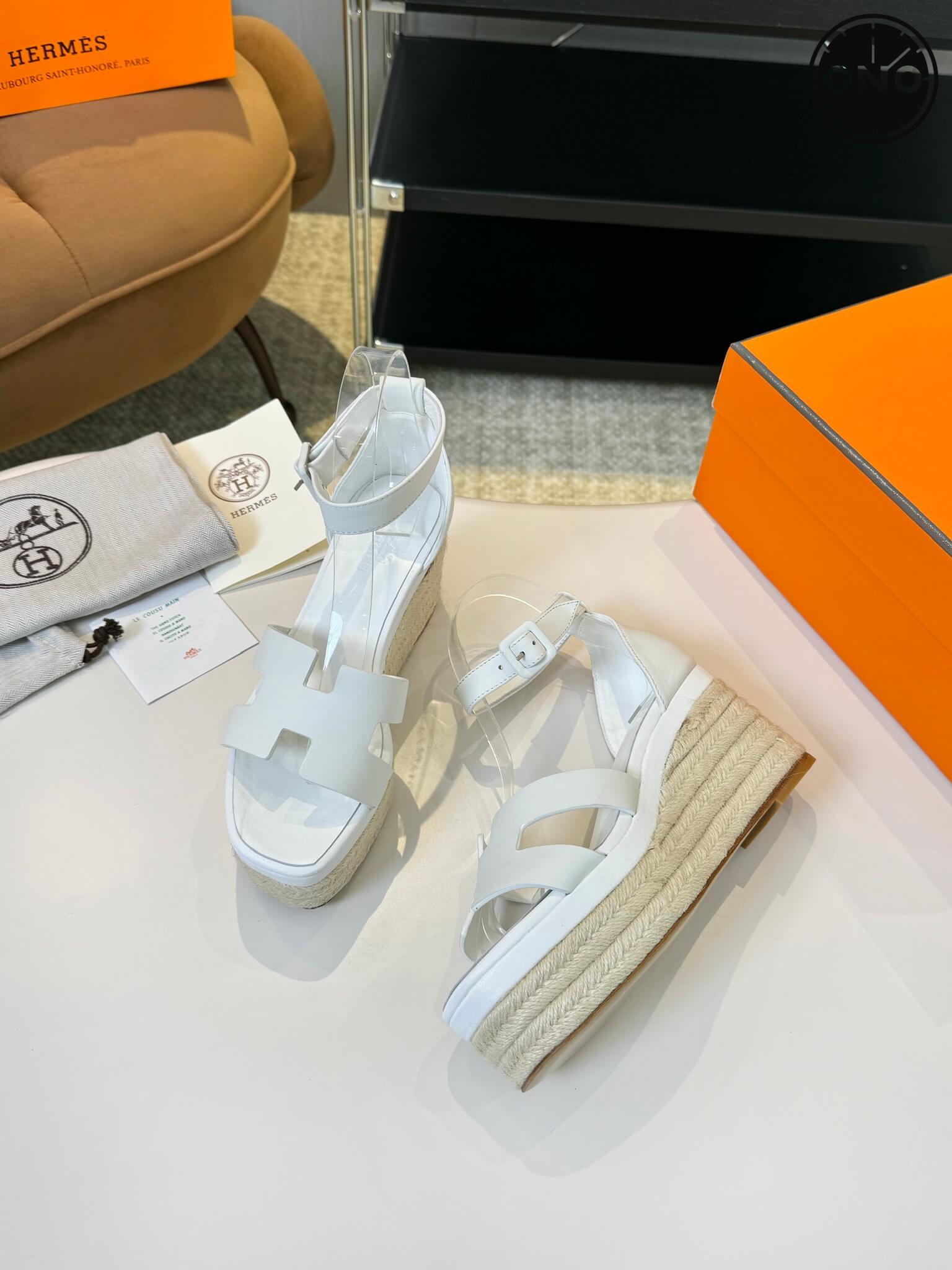 Hermes-Slippers_89_6.jpg