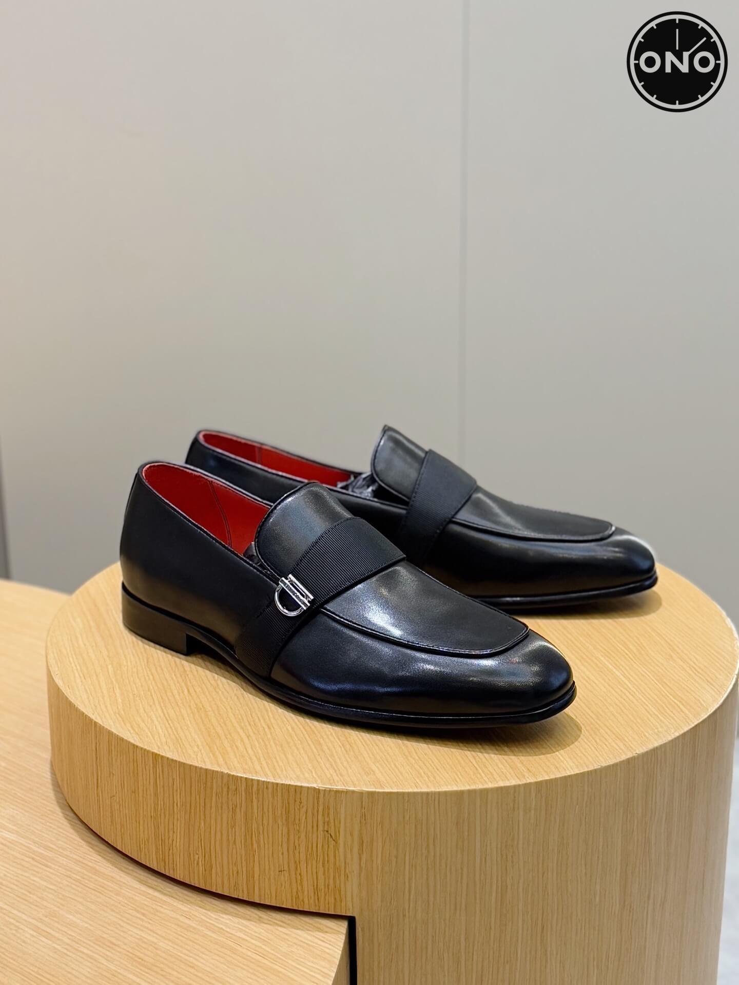 Ferragamo_24_7.jpg