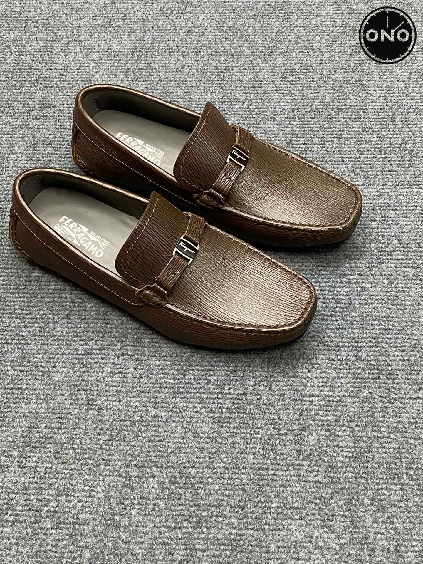 Ferragamo_50_6.jpg