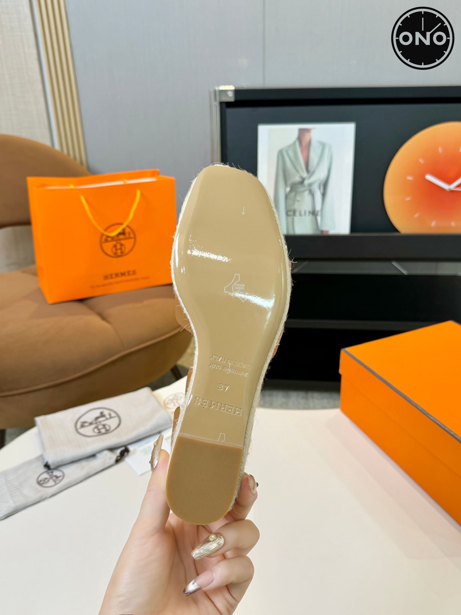 Hermes-Slippers_84_9.jpg