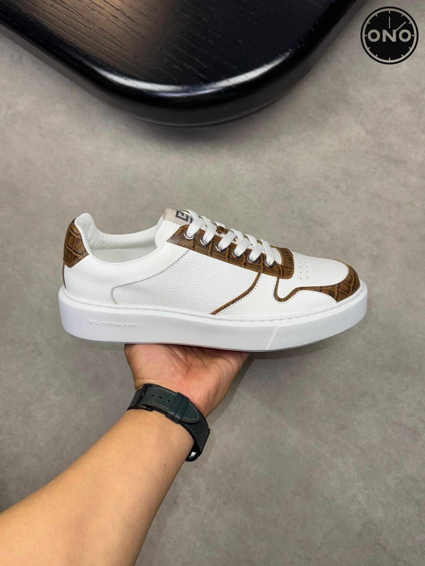 Givenchy_7_3.jpg