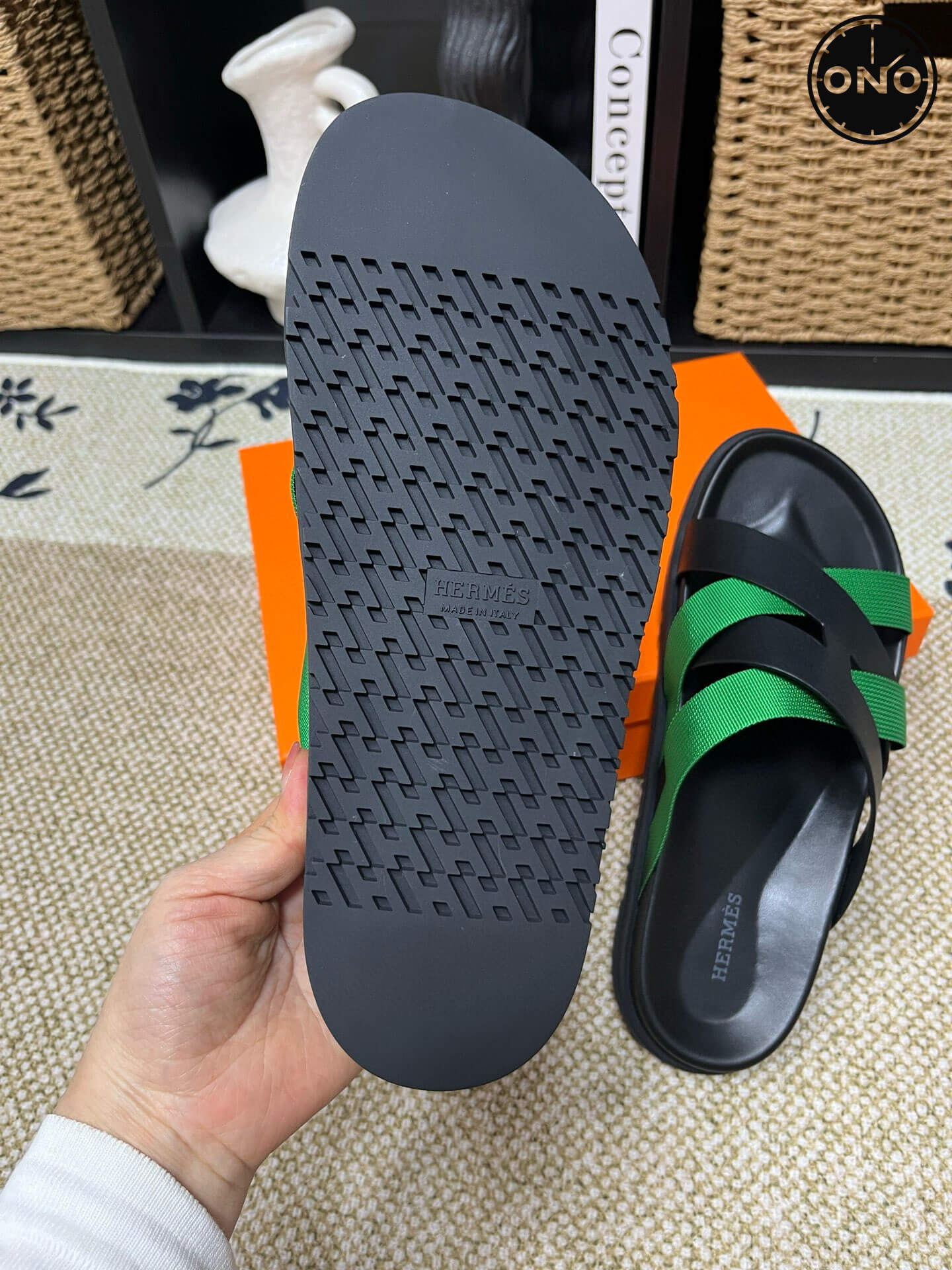 Hermes-Slippers_32_9.jpg