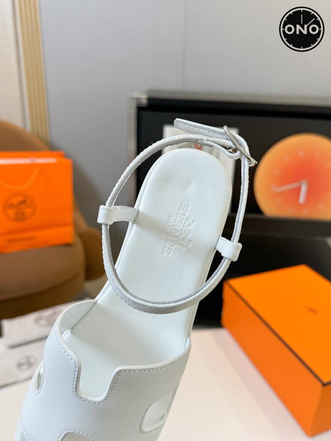 Hermes-Slippers_82_8.jpg