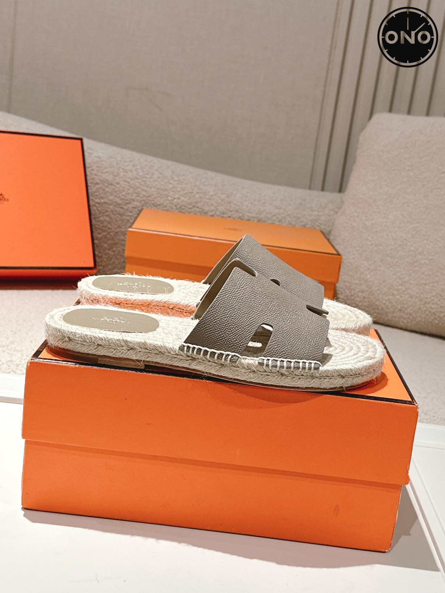 Hermes-Slippers_55_2.jpg