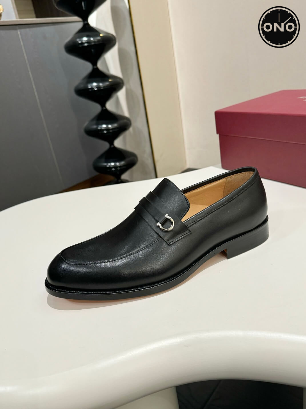 Ferragamo_33_3.jpg