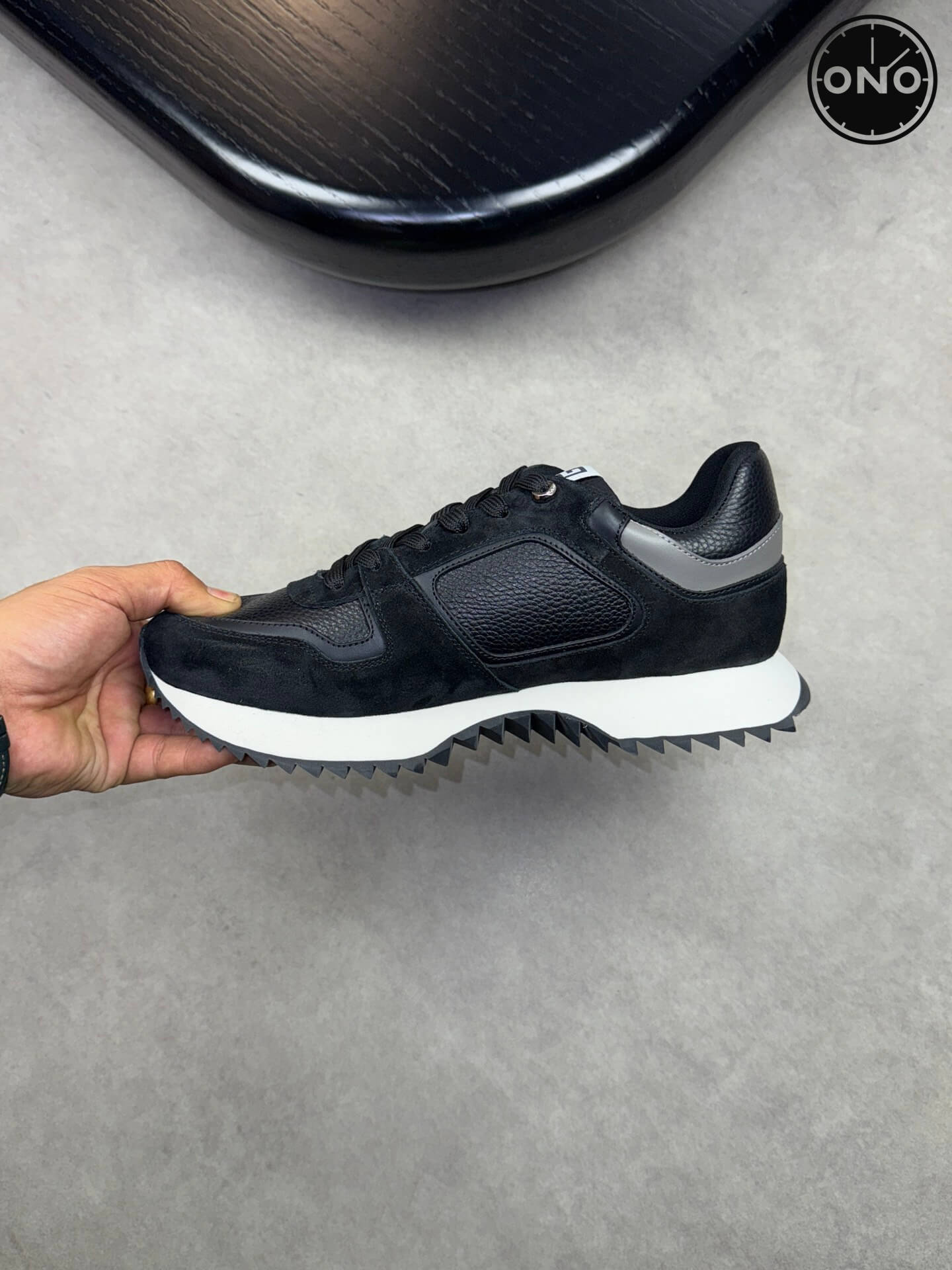 Givenchy_52_5.jpg