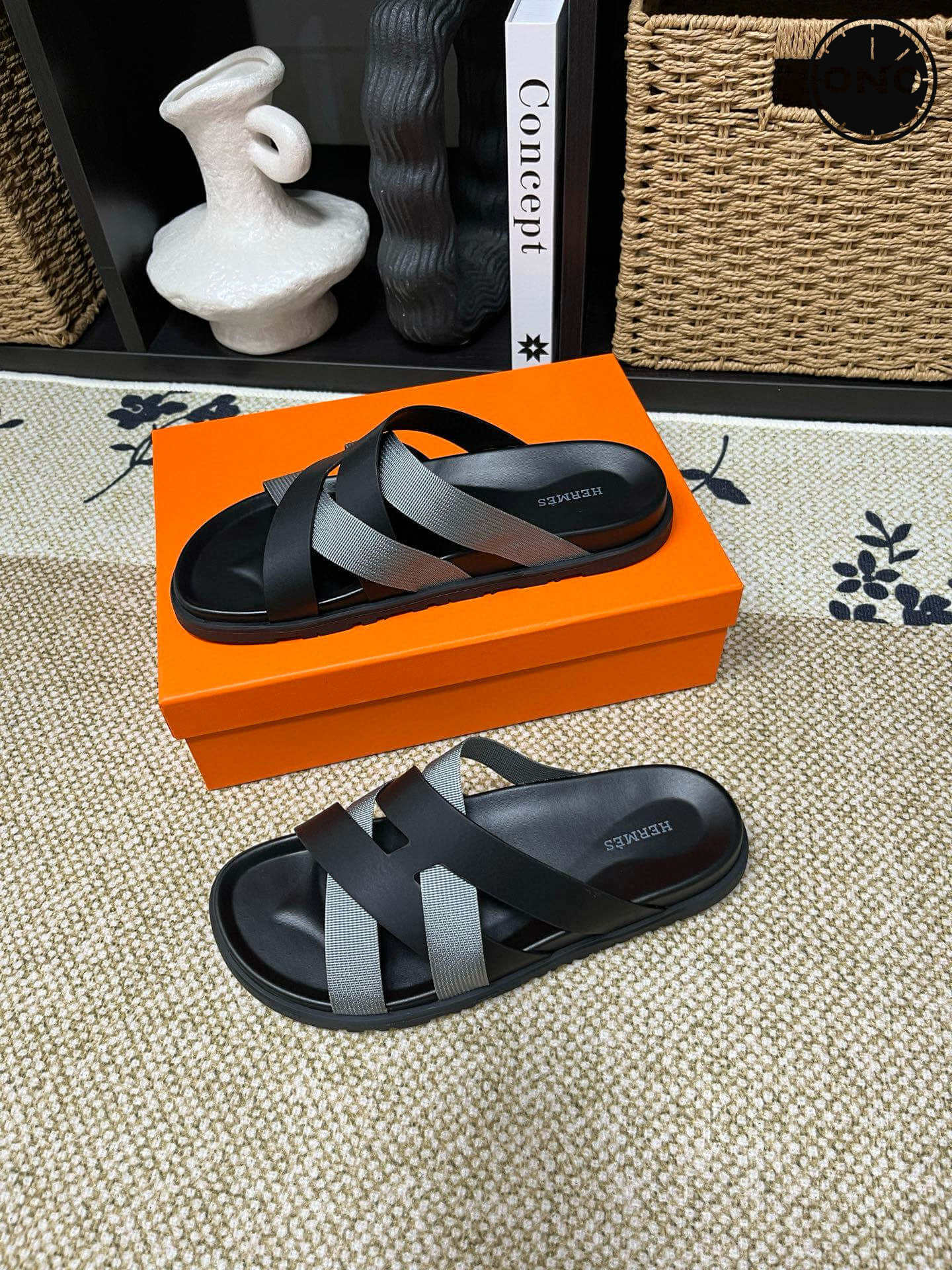 Hermes-Slippers_24_2.jpg