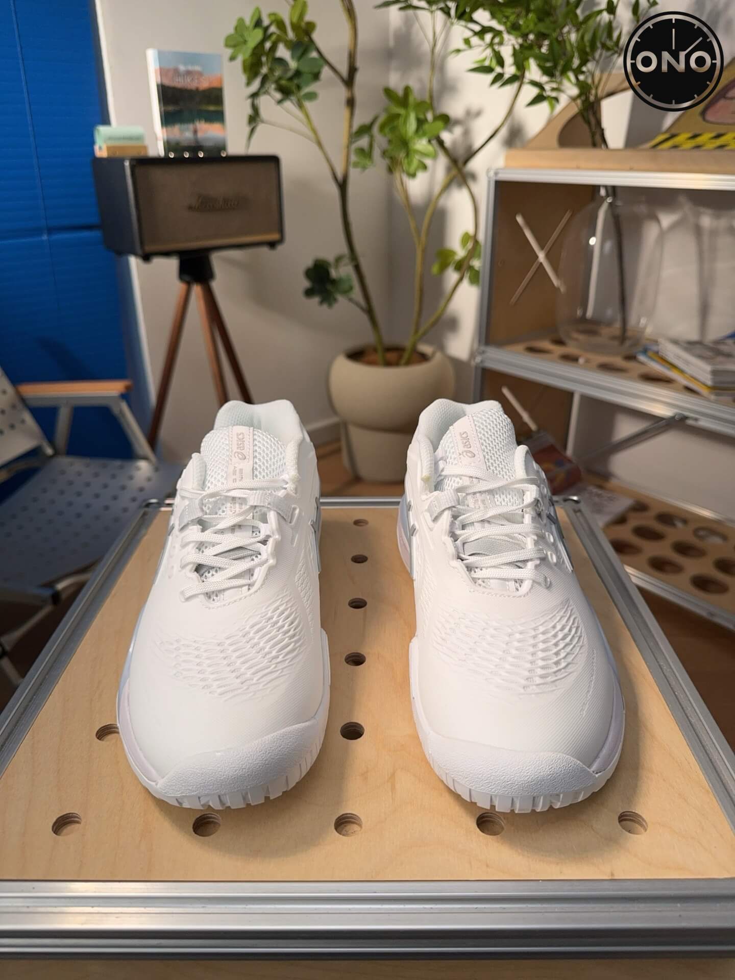 Asics_16_2.jpg