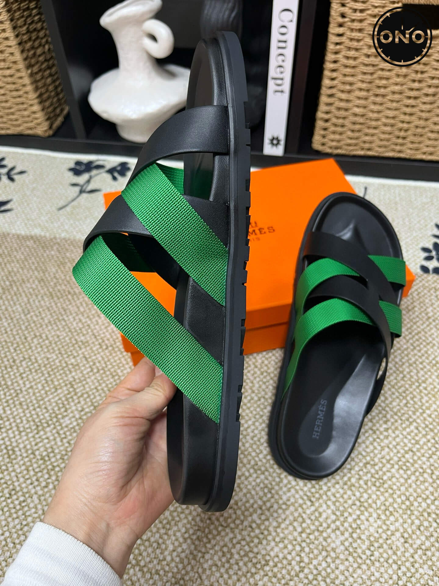 Hermes-Slippers_32_5.jpg