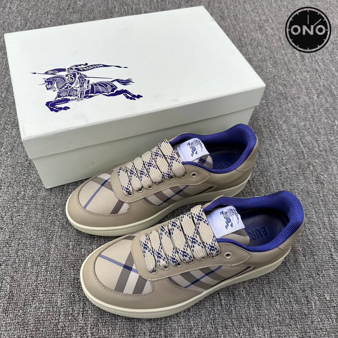 Burberry_3_4.jpg