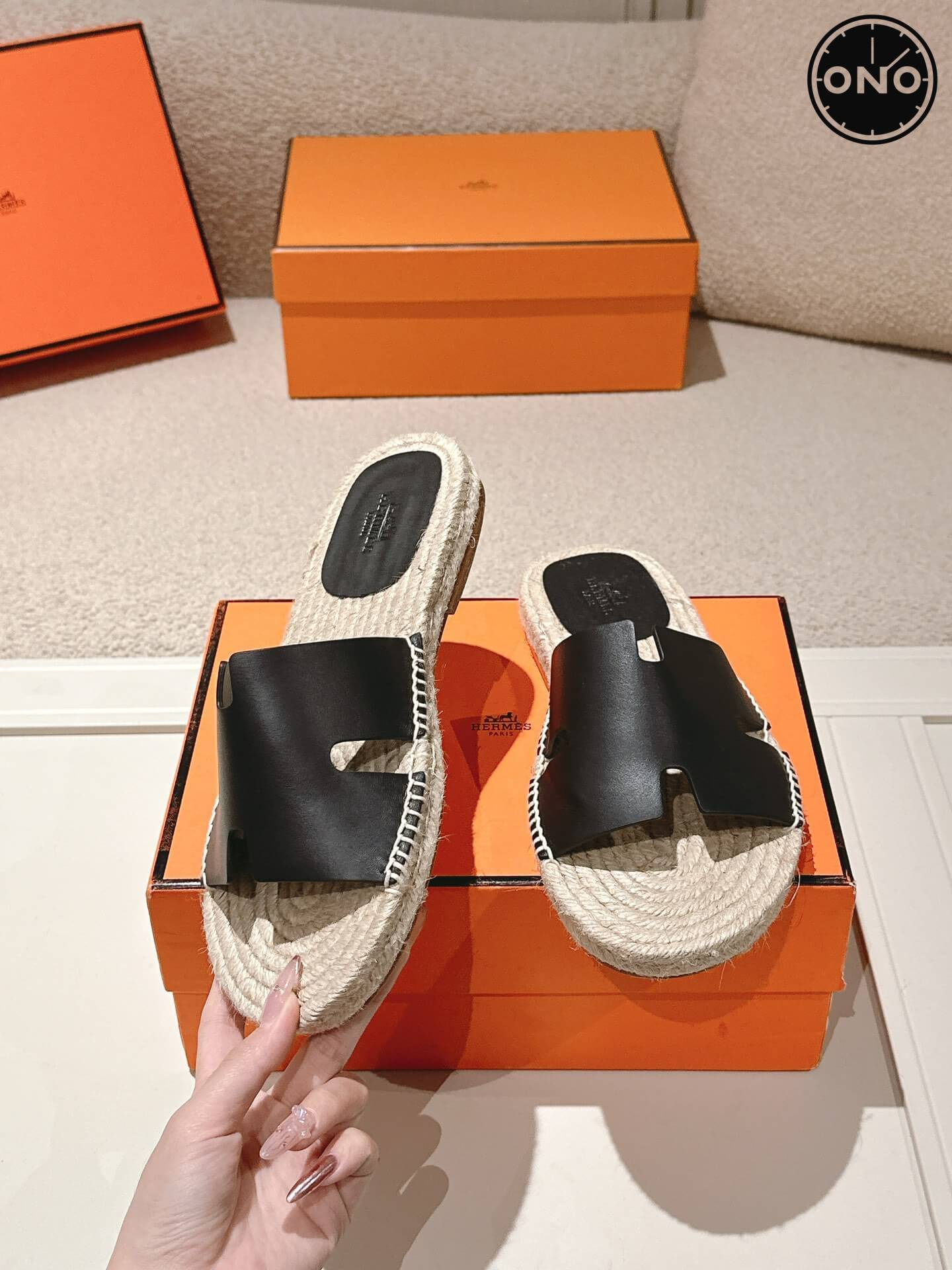 Hermes-Slippers_45_3.jpg