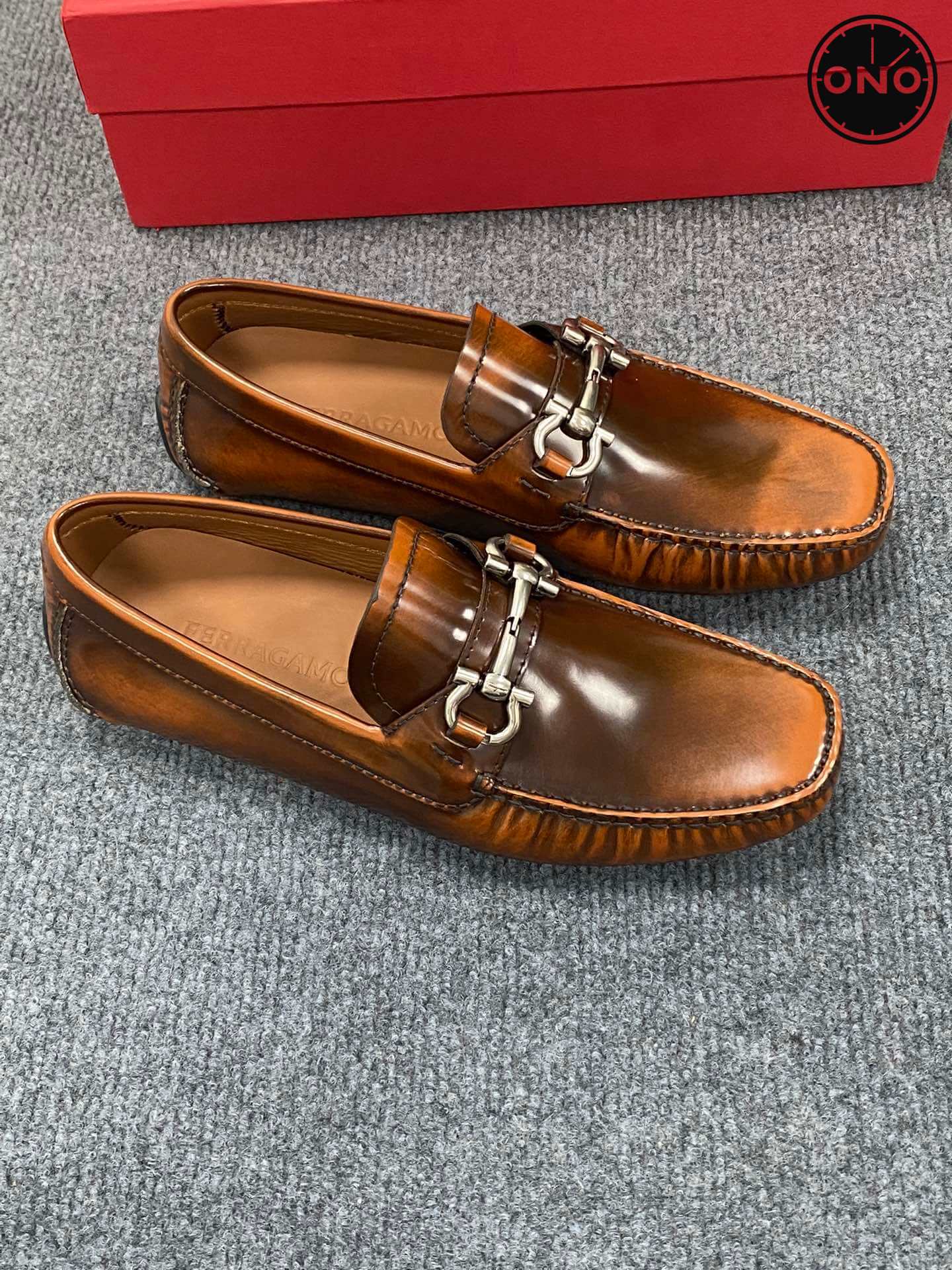 Ferragamo_49_4.jpg