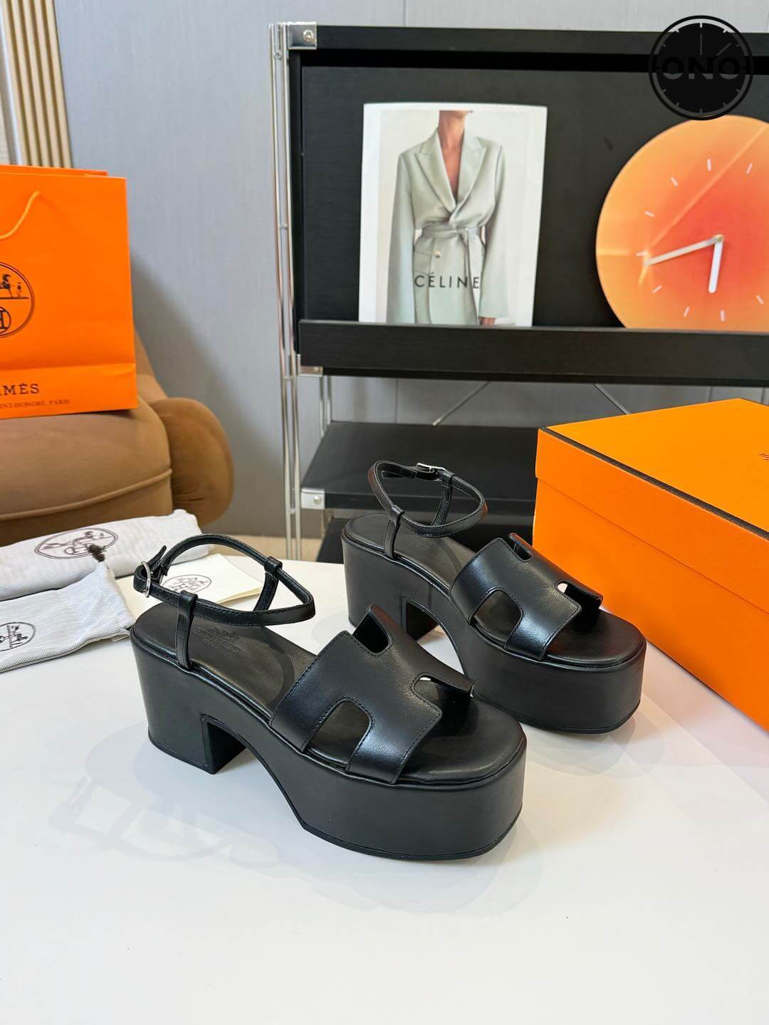 Hermes-Slippers_80_9.jpg
