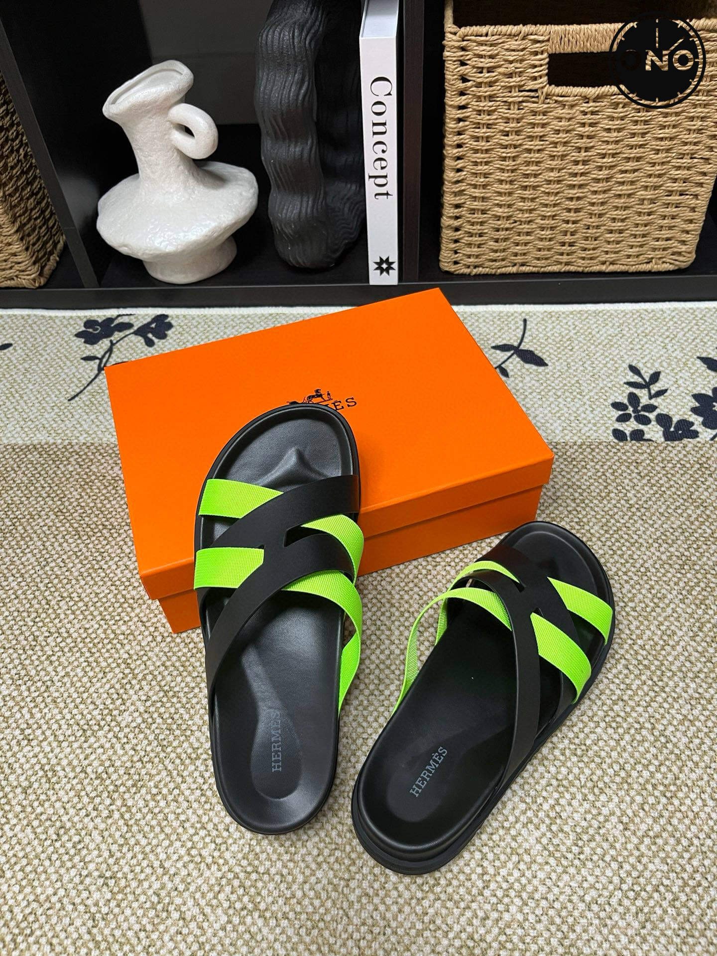 Hermes-Slippers_33_4.jpg