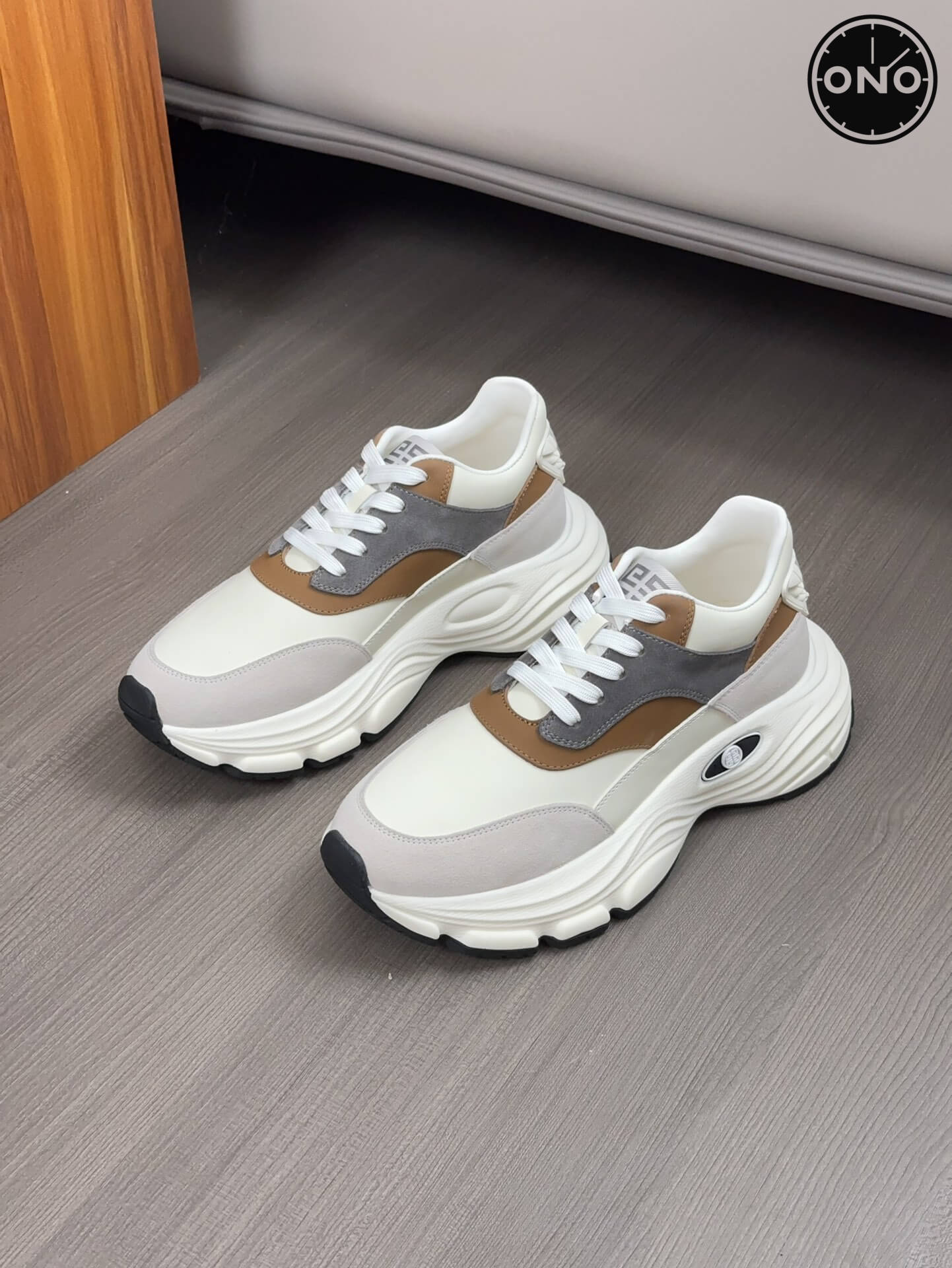 Givenchy_97_6.jpg
