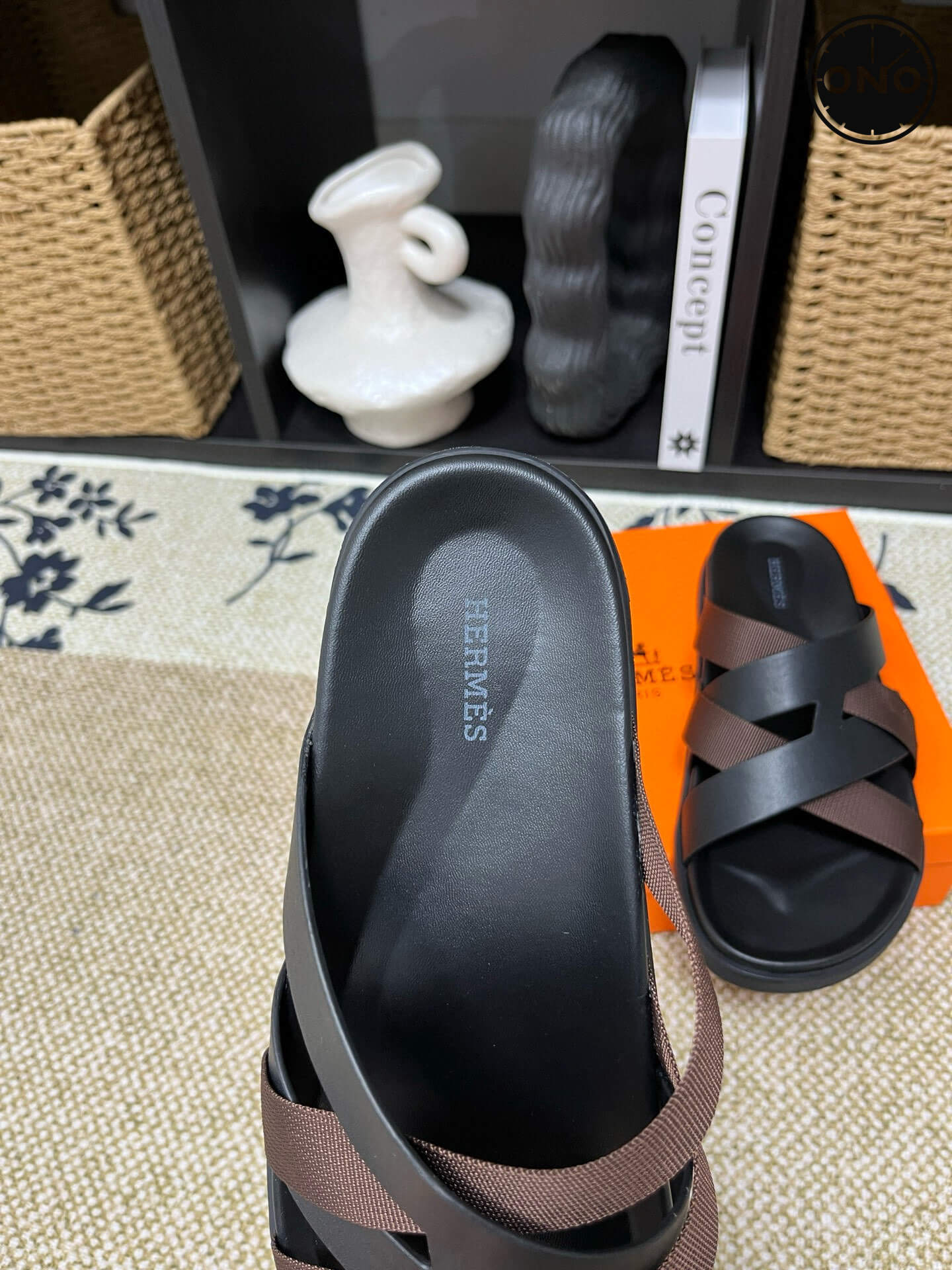 Hermes-Slippers_20_7.jpg
