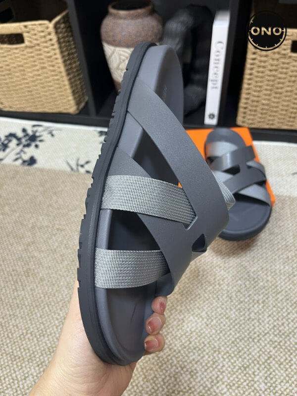 Hermes-Slippers_13_8.jpg