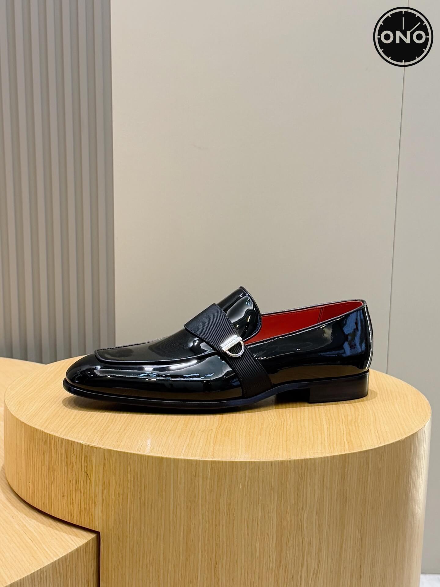 Ferragamo_24_9.jpg