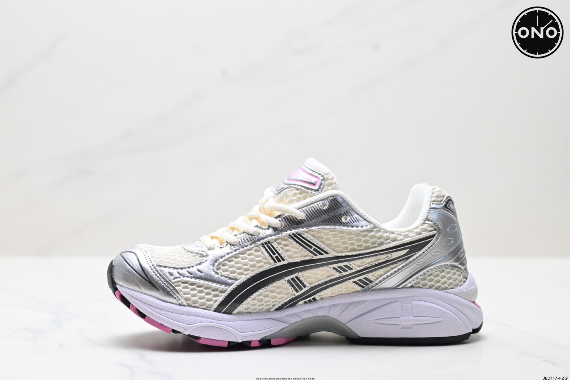 Asics_42_3.jpg