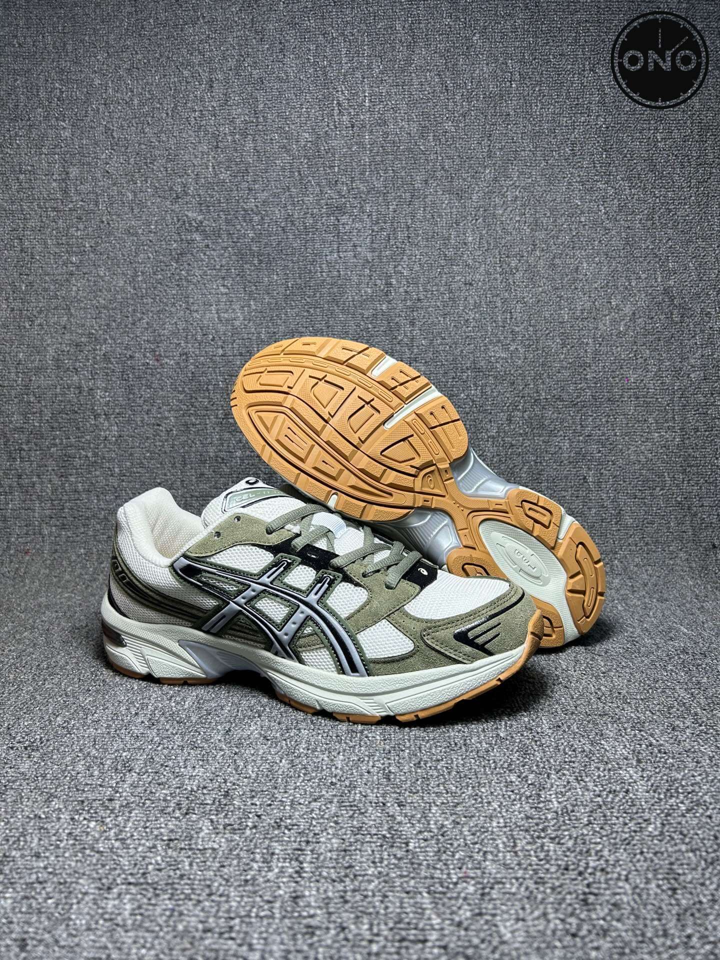 Asics_24_4.jpg